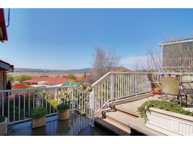 77 Weddin Circuit, Palmerston ACT 2913