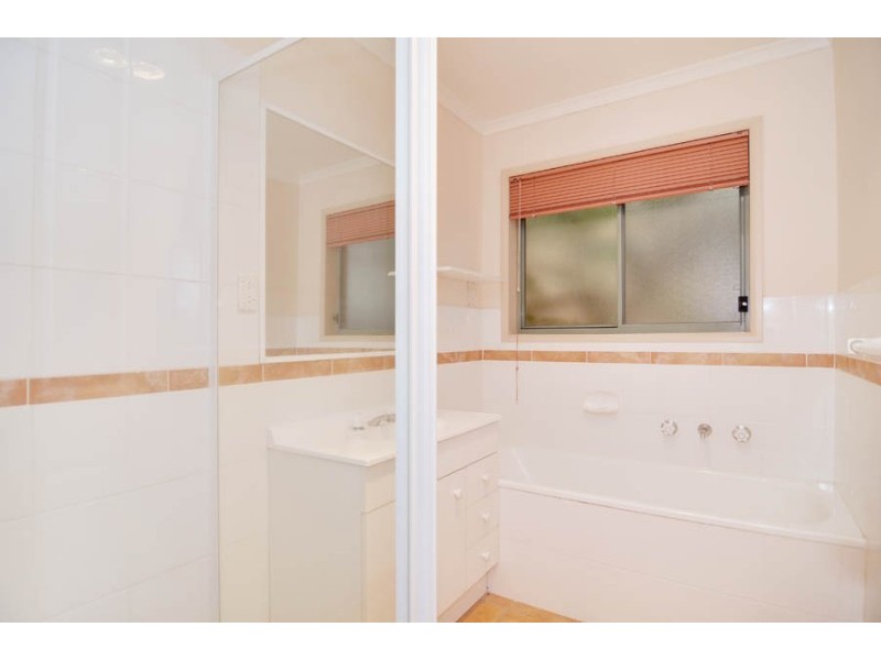 17 Candlebark Crescent, Nicholls ACT 2913