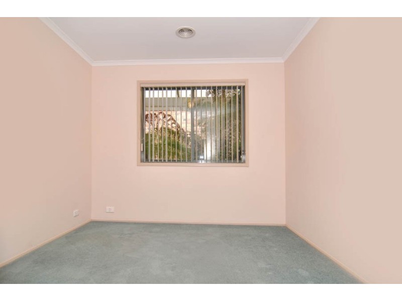 17 Candlebark Crescent, Nicholls ACT 2913