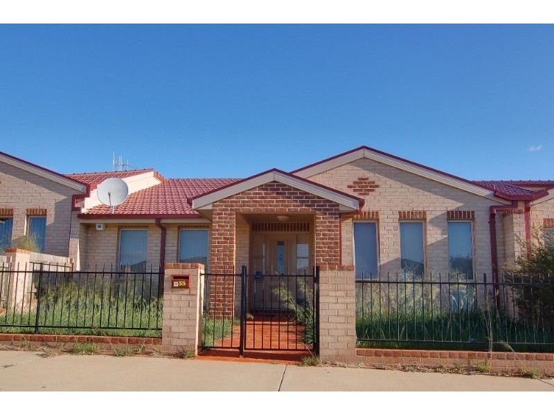 35 Sarre Street, Gungahlin ACT 2912