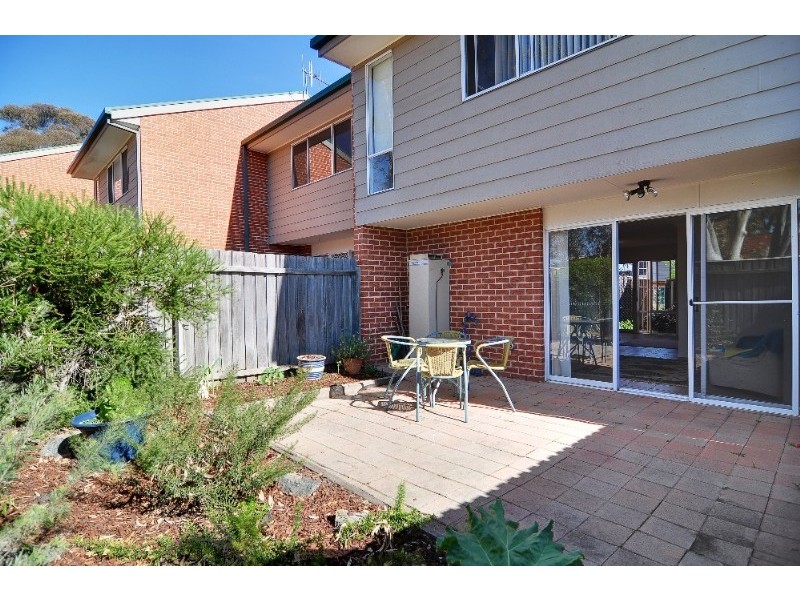 2/33 Yarrawonga Street, Ngunnawal ACT 2913