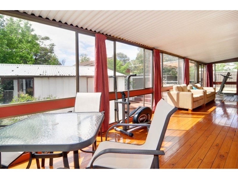 2 Weber Place, Holt ACT 2615