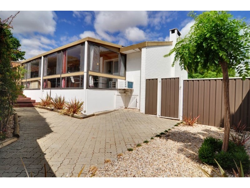 2 Weber Place, Holt ACT 2615