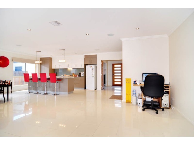 42 Mary Kitson Street, Watson ACT 2602