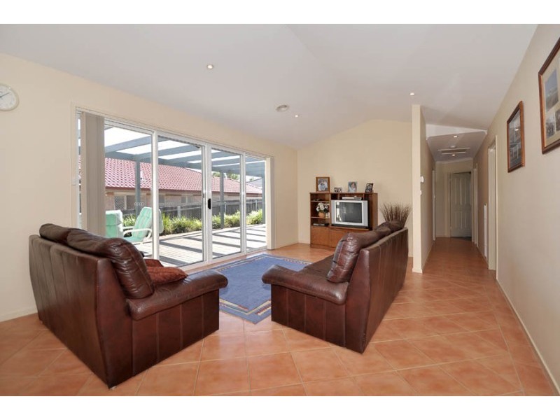 33 Delma View, Gungahlin ACT 2912