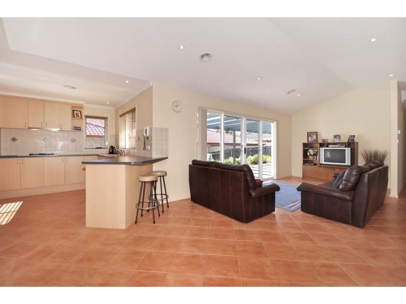 33 Delma View, Gungahlin ACT 2912