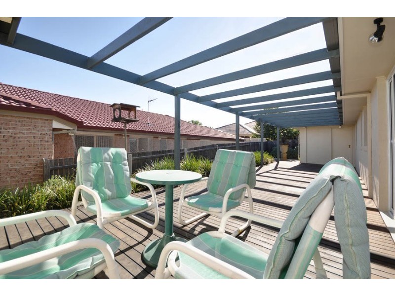 33 Delma View, Gungahlin ACT 2912