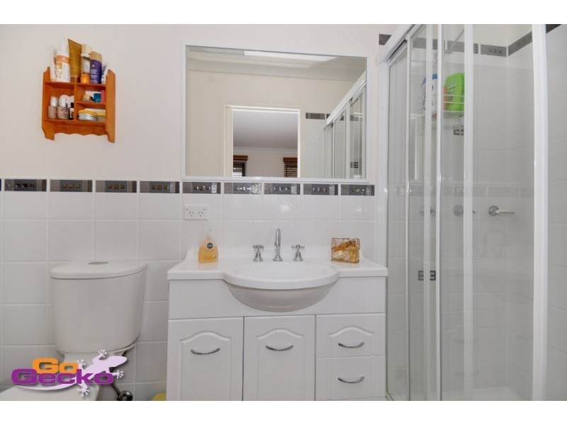 74 Hanrahan Crescent, Dunlop ACT 2615