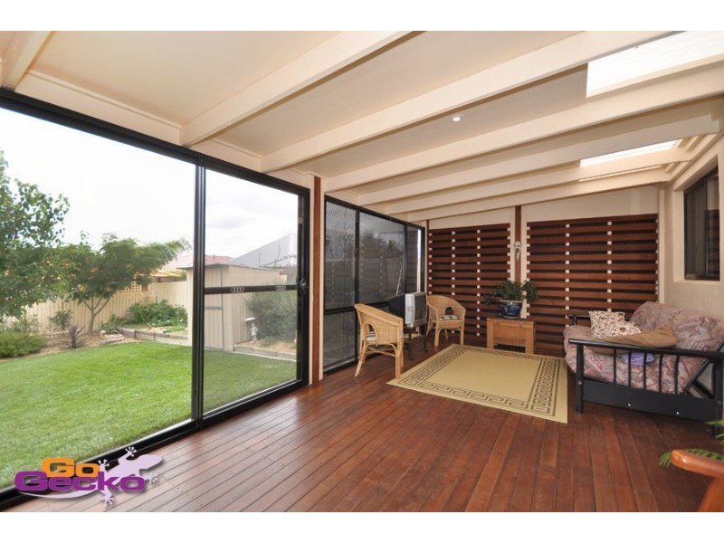 74 Hanrahan Crescent, Dunlop ACT 2615