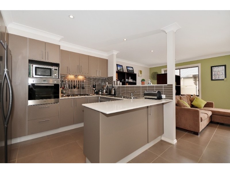 24 Glow Worm Grove, Harrison ACT 2914