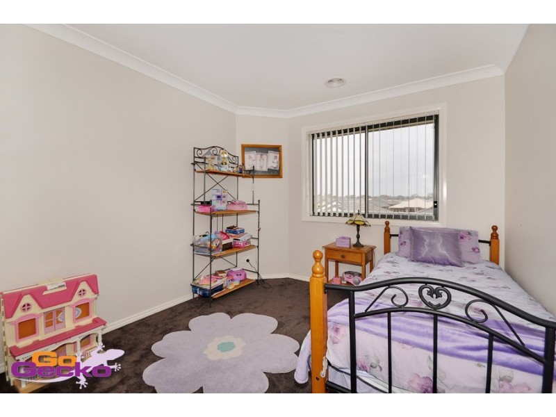 24 Glow Worm Grove, Harrison ACT 2914