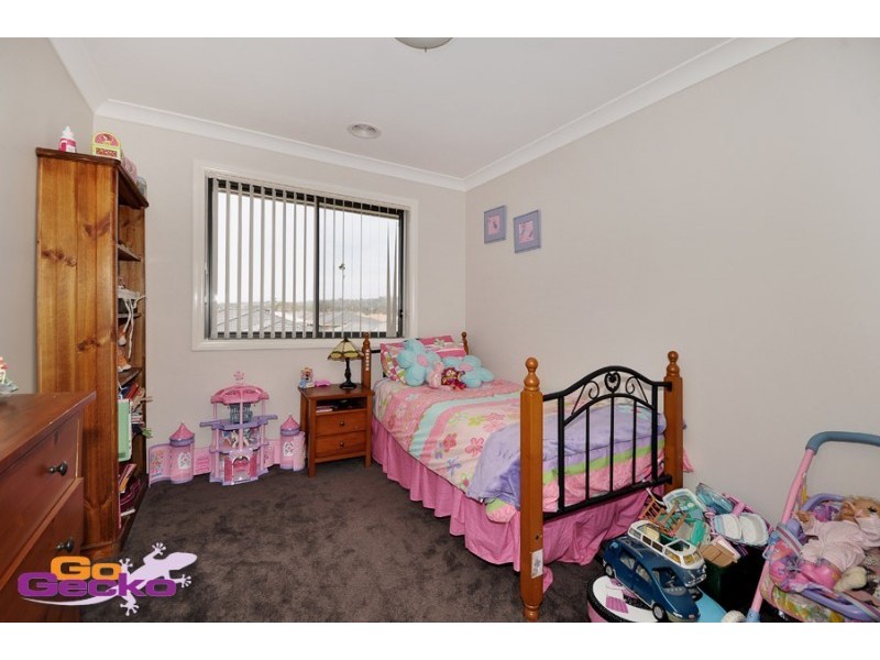 24 Glow Worm Grove, Harrison ACT 2914