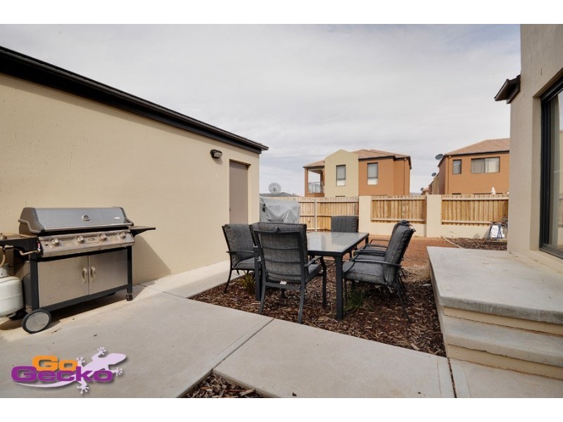 24 Glow Worm Grove, Harrison ACT 2914