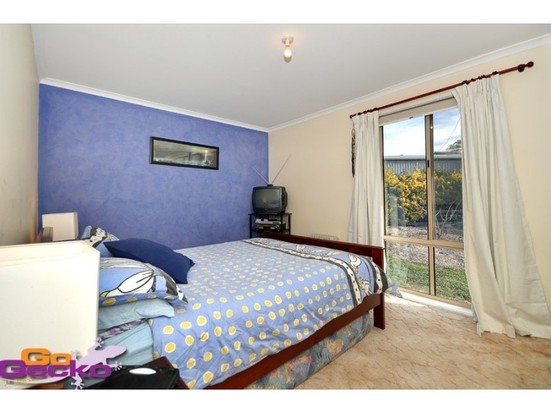 18 Pulleine Crescent, Macgregor ACT 2615