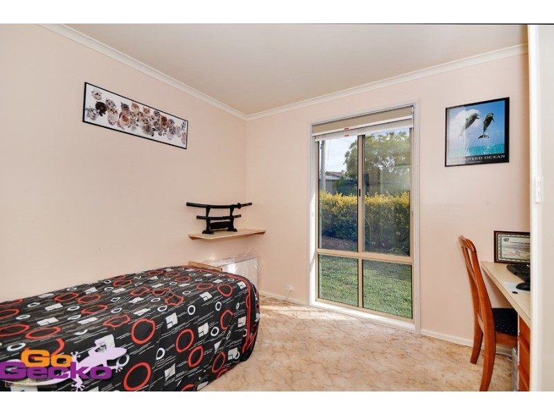 18 Pulleine Crescent, Macgregor ACT 2615