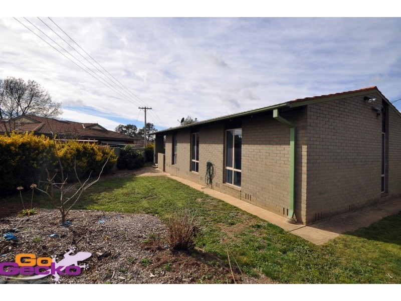 18 Pulleine Crescent, Macgregor ACT 2615