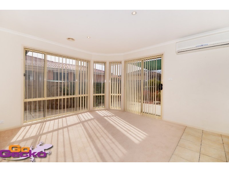 2 Higham Place, Dunlop ACT 2615