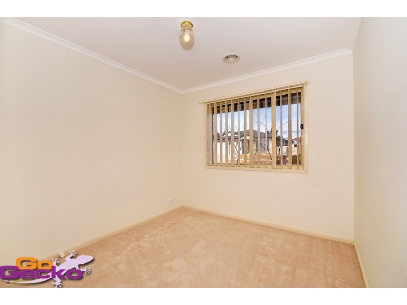 2 Higham Place, Dunlop ACT 2615