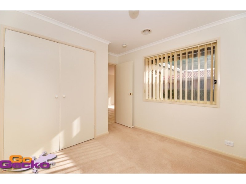 2 Higham Place, Dunlop ACT 2615