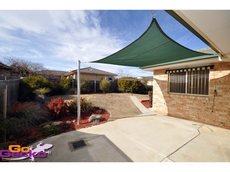 2 Higham Place, Dunlop ACT 2615