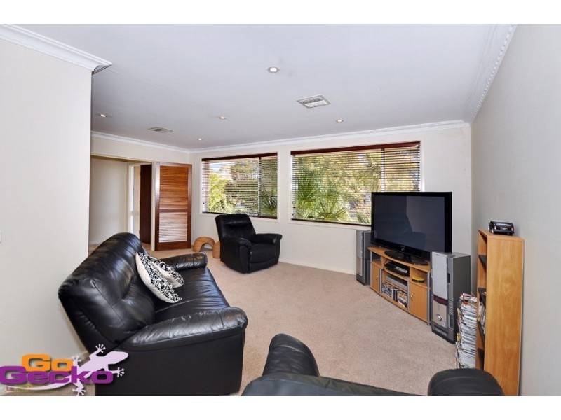 15 McCabe Crescent, Holt ACT 2615