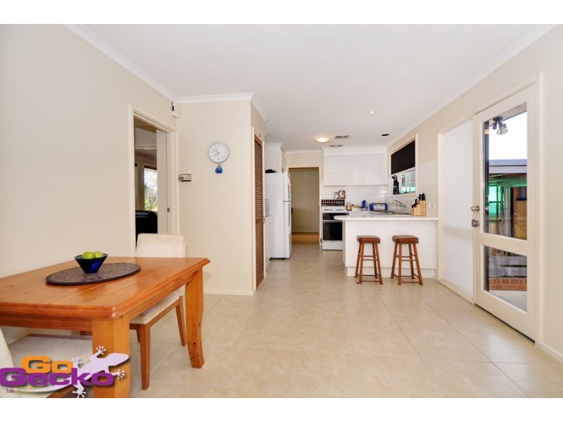 15 McCabe Crescent, Holt ACT 2615