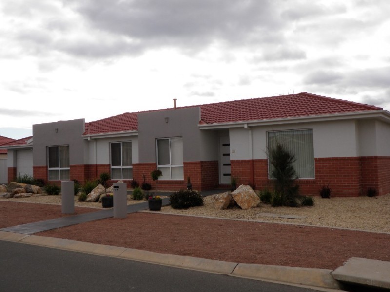 51 Ayrton Street, Gungahlin ACT 2912