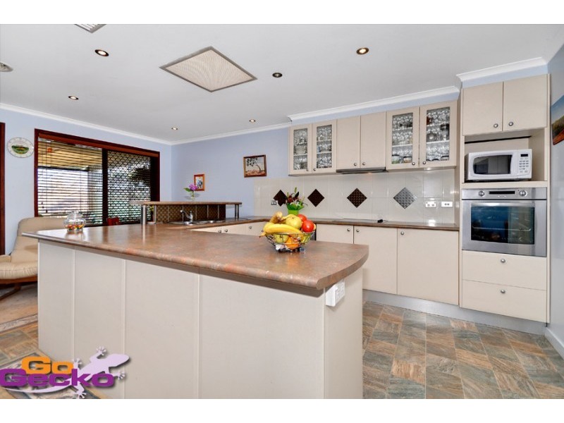 11 Kinchela Crescent, Latham ACT 2615