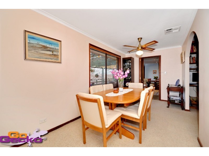 11 Kinchela Crescent, Latham ACT 2615