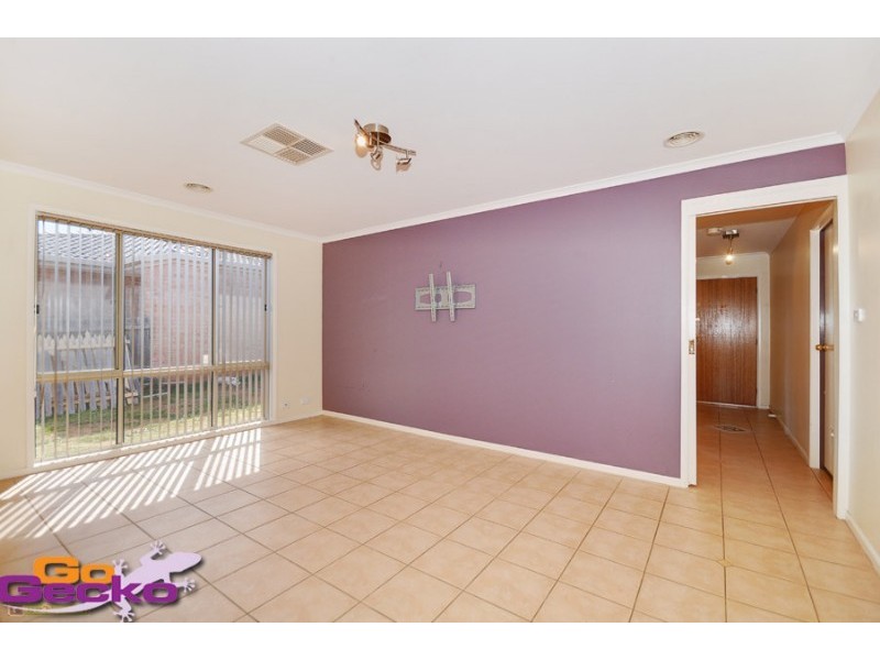 4 Westall Place, Dunlop ACT 2615