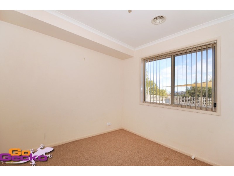 4 Westall Place, Dunlop ACT 2615