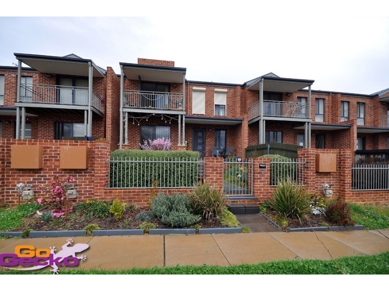 324 Anthony Rolfe Avenue, Gungahlin ACT 2912