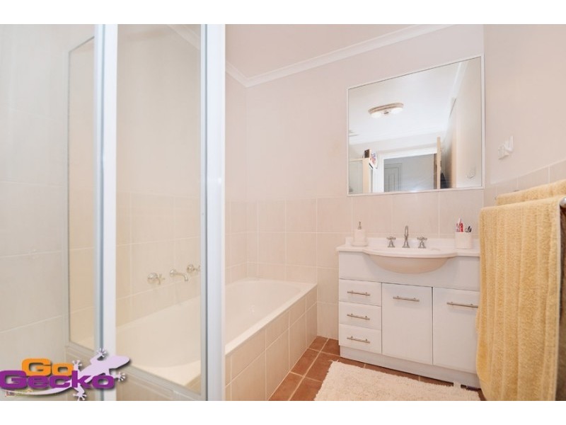 324 Anthony Rolfe Avenue, Gungahlin ACT 2912