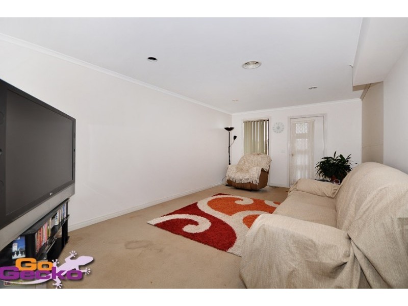 324 Anthony Rolfe Avenue, Gungahlin ACT 2912