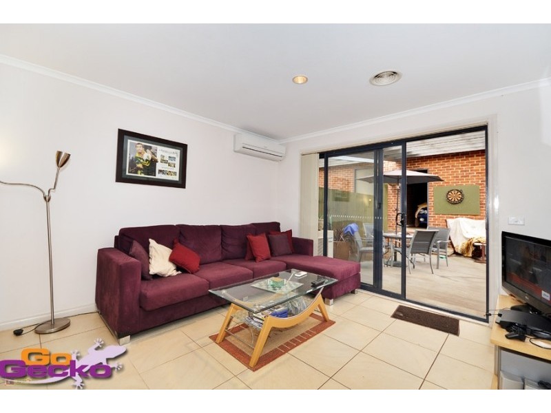 324 Anthony Rolfe Avenue, Gungahlin ACT 2912