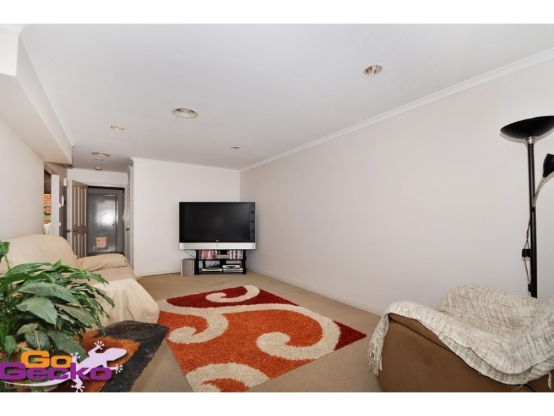 324 Anthony Rolfe Avenue, Gungahlin ACT 2912