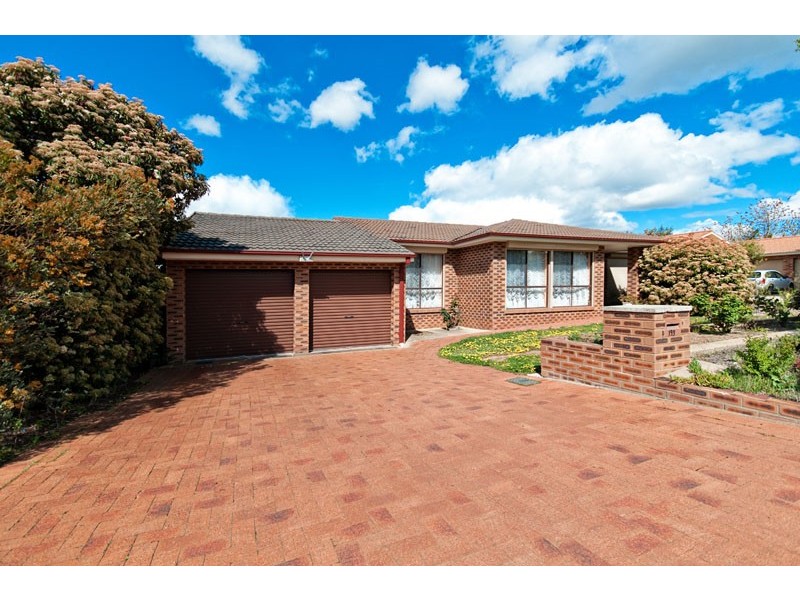 133 Ratcliffe Crescent, Florey ACT 2615