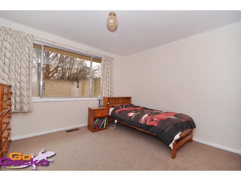 83 Osburn Drive, Macgregor ACT 2615