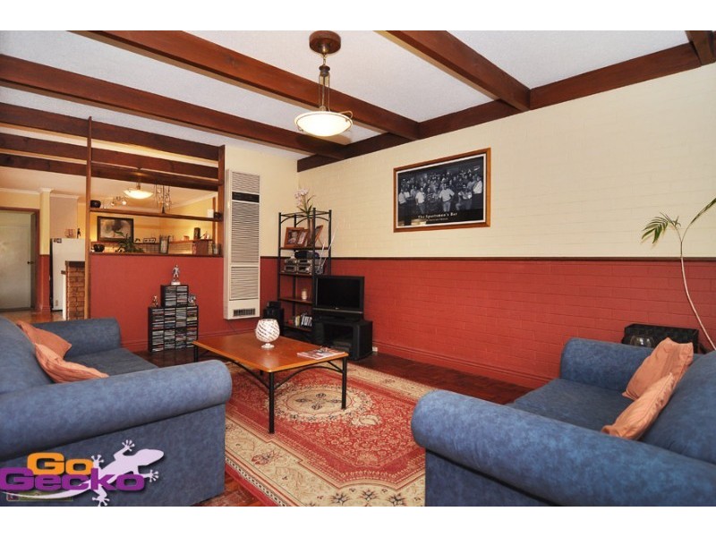 72 Ashkanasy Crescent, Evatt ACT 2617