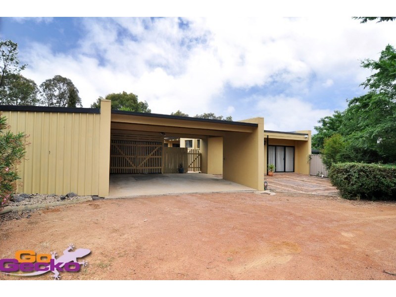 72 Ashkanasy Crescent, Evatt ACT 2617