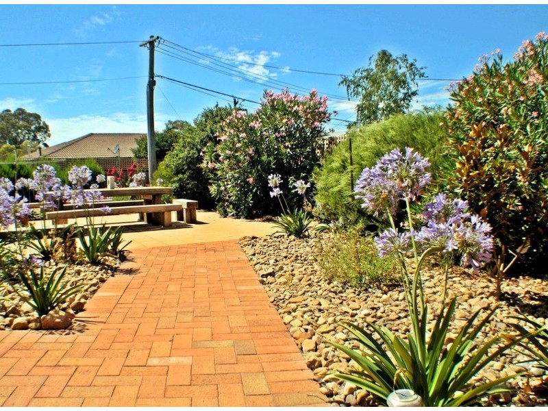 3 Kinchela Crescent, Latham ACT 2615