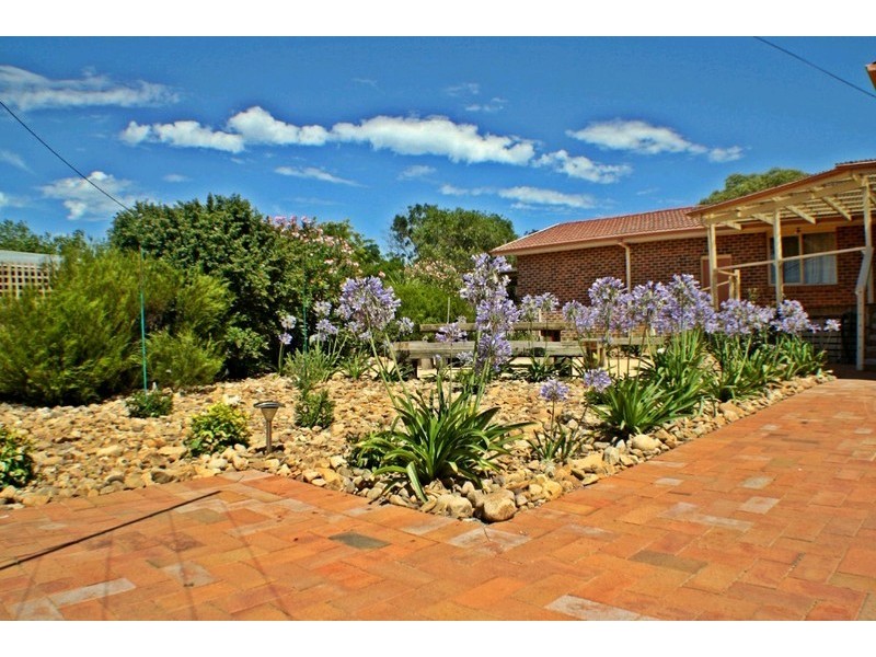 3 Kinchela Crescent, Latham ACT 2615