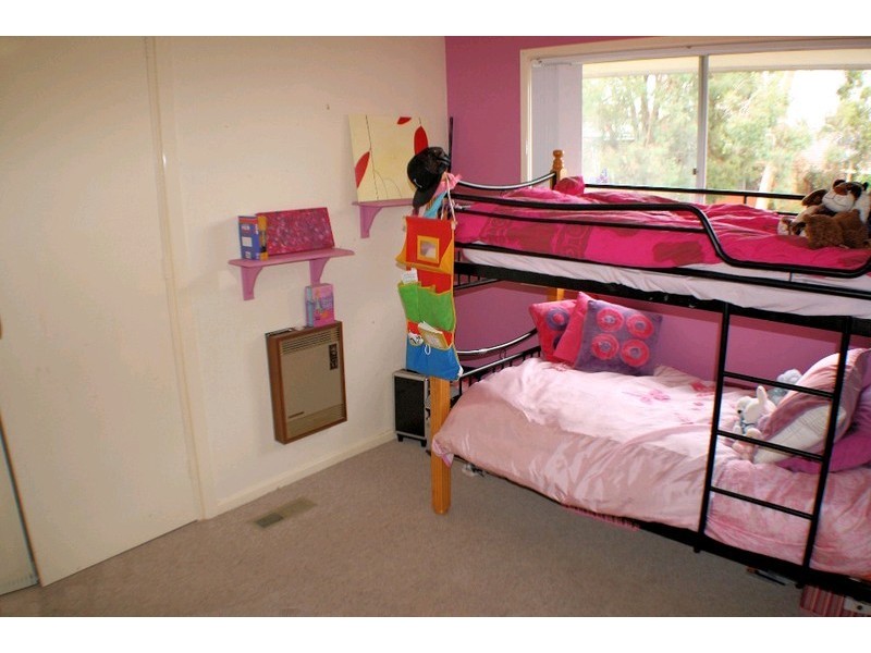 5 Cleland Street, Latham ACT 2615