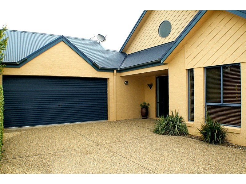 15 Mchenry Street, Amaroo ACT 2914