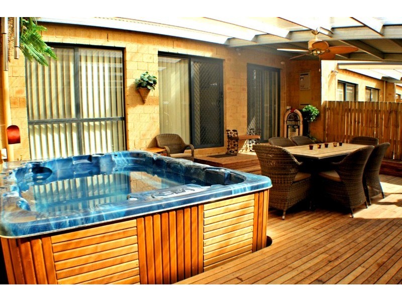 369 Anthony Rolfe Avenue, Gungahlin ACT 2912