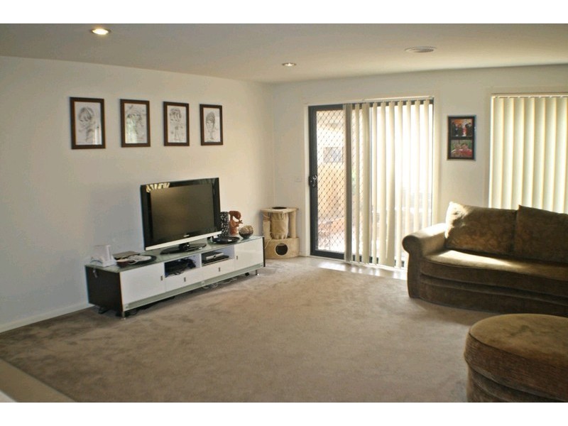 369 Anthony Rolfe Avenue, Gungahlin ACT 2912