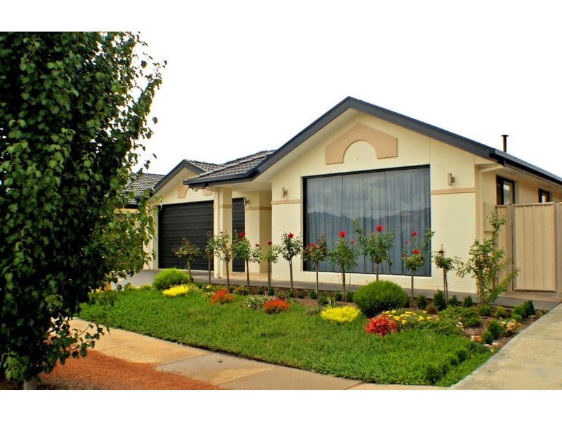 10 Tsoulias Street, Gungahlin ACT 2912