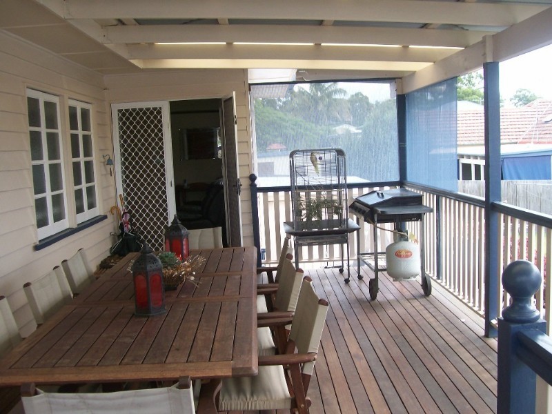 74 Dickenson St, Carina QLD 4152