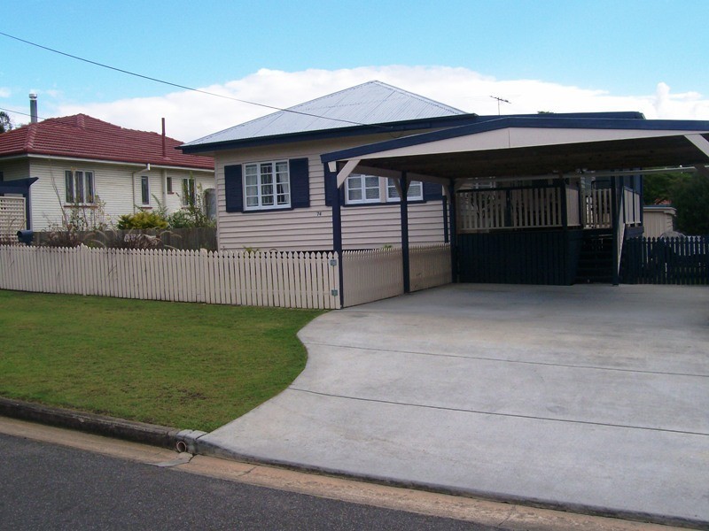 74 Dickenson St, Carina QLD 4152