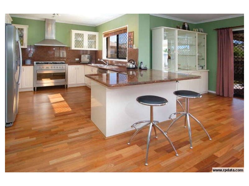 2 Lychee Place, Belmont QLD 4153